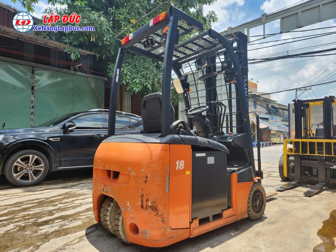Xe nâng điện 3 bánh NICHIYU FBT18 Xe nâng điện 3 bánh NICHIYU FBT18