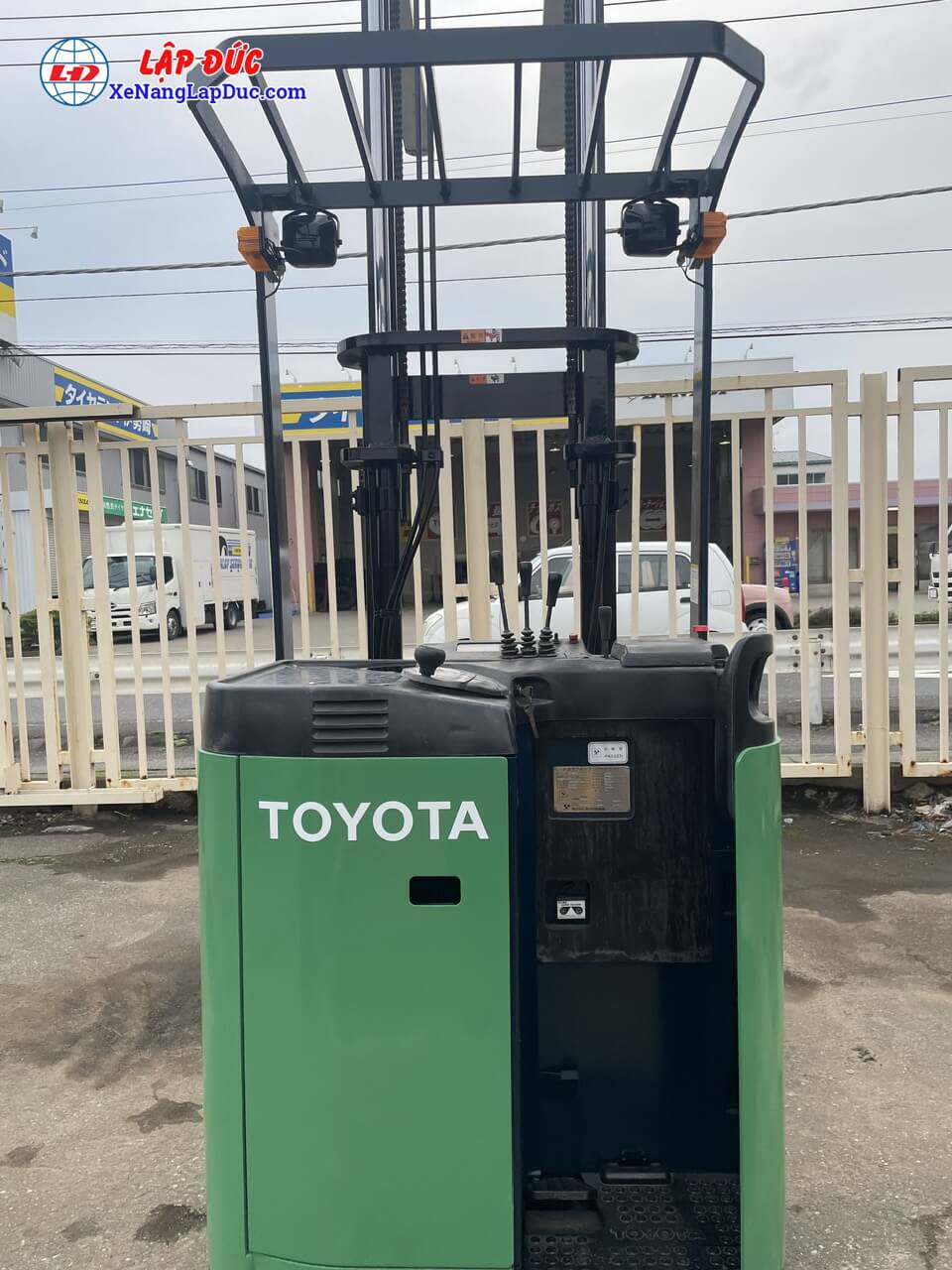 Xe nâng TOYOTA 7FBRK9 tại kho Hoàng Đức (Nhật Bản) - hdforklift.co.jp Xe nâng TOYOTA 7FBRK9 tại kho Hoàng Đức (Nhật Bản) - hdforklift.co.jp