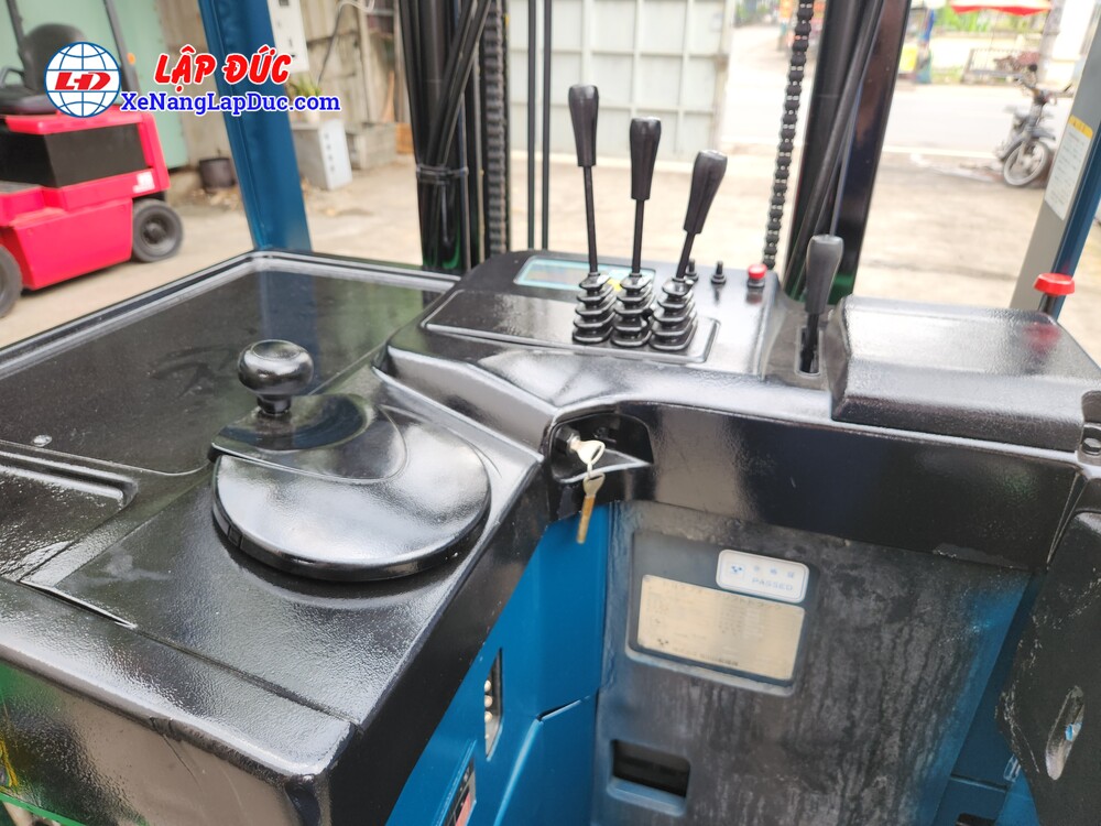 Xe nâng điện đứng lái 900kg Toyota 7FBRK9 14 Xe nâng điện đứng lái 900kg Toyota 7FBRK9 14