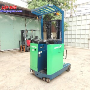 Xe nâng điện đứng lái 900kg Toyota 7FBRK9 7