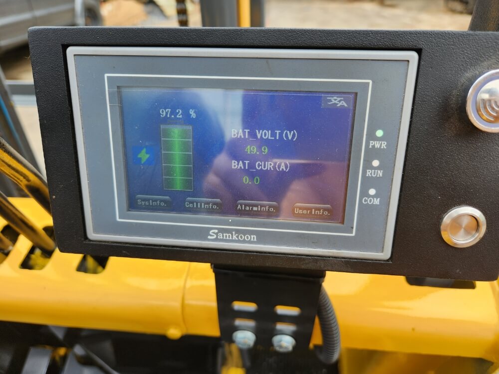 Pin Lithium xe nâng điện ngồi lái (2)