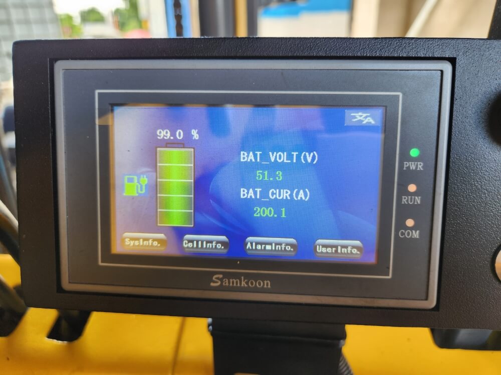 Pin Lithium xe nâng điện ngồi lái (3)