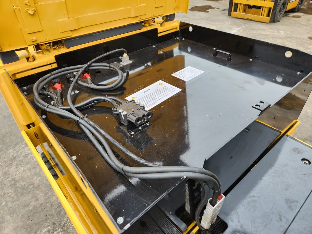 Pin Lithium xe nâng điện ngồi lái