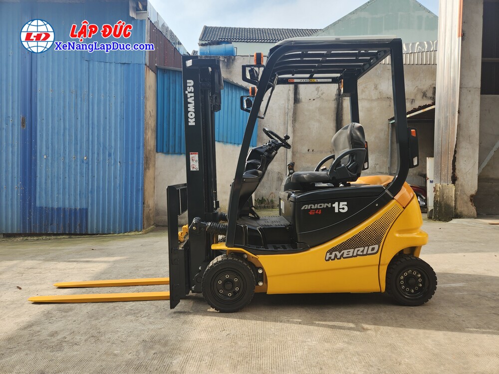 Xe nâng Komatsu FB15 12 được nhập khẩu từ Nhật Bản