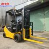 Xe nâng điện 2 tấn Komatsu FB20A-12, ty giữa, nâng cao 4.5m, bình mới