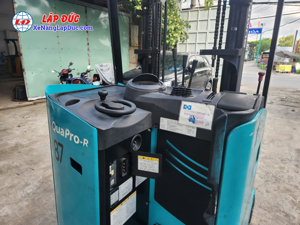 Xe nâng điện Suminoto 1 tấn dễ vận hành, thân thiện với người dùng, ngay cả với nhân viên mới. Xe nâng điện Suminoto 1 tấn dễ vận hành, thân thiện với người dùng, ngay cả với nhân viên mới.