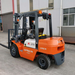 Xe nâng 2.5 tấn máy dầu ONEN CPCD 2530 nâng cao 3m (1)