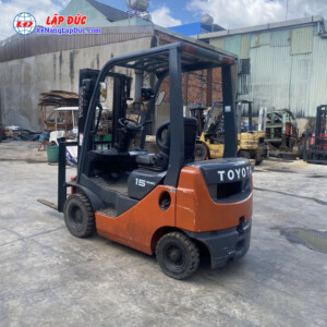 Xe nâng dầu 1.5 tấn Toyota 02 8FD15 2