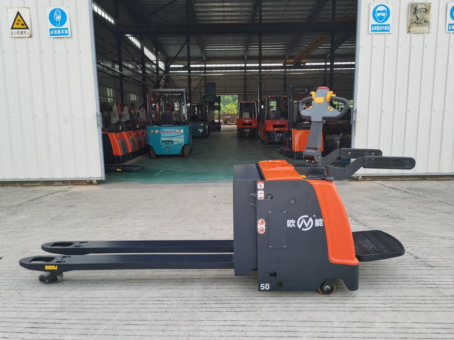 Xe nâng tay điện 5 tấn có bệ đứng ONEN CBD50 Xe nâng tay điện 5 tấn có bệ đứng ONEN CBD50