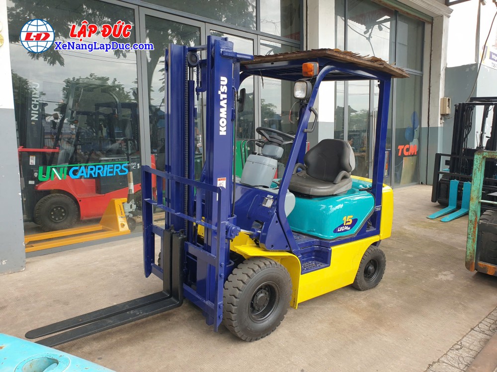 Xe nâng dầu 1.5 tấn Komatsu FD15LC-17 nhập khẩu từ Nhật Bản Xe nâng dầu 1.5 tấn Komatsu FD15LC-17 nhập khẩu từ Nhật Bản