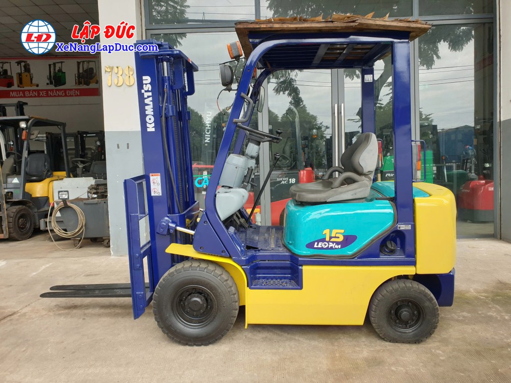 Xe nâng dầu 1.5 tấn Komatsu FD15LC-17 sử dụng bánh trước kích thước 650 10 và bánh sau là lốp xe nâng 500 8 Xe nâng dầu 1.5 tấn Komatsu FD15LC-17 sử dụng bánh trước kích thước 650 10 và bánh sau là lốp xe nâng 500 8