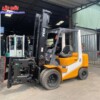 Xe nâng dầu 3 tấn TCM FD30T6 gắn kẹp giấy tròn