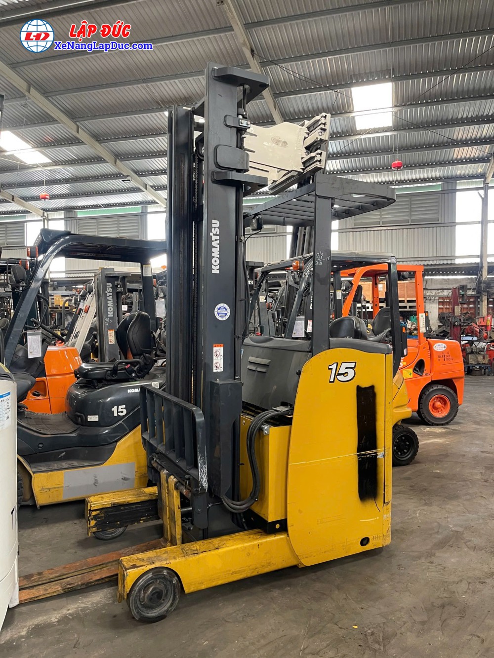 Xe nâng điện đứng lái 1.5 tấn Komatsu FB15RL-15, nâng cao 4.5m Xe nâng điện đứng lái 1.5 tấn Komatsu FB15RL-15, nâng cao 4.5m