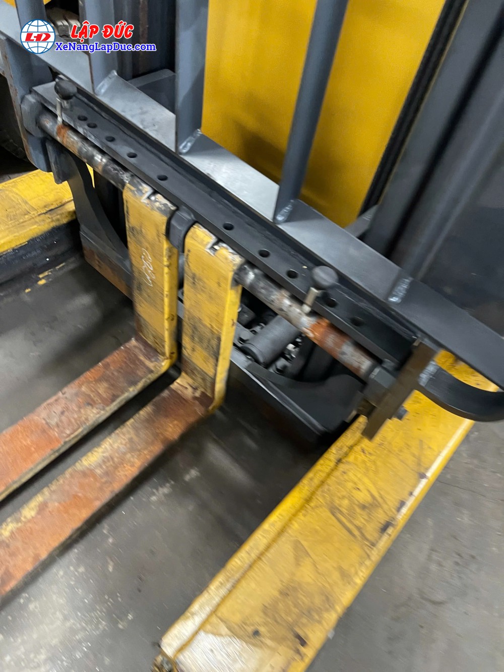 Xe nâng điện đứng lái 1.5 tấn Komatsu FB15RL-15, nâng cao 4.5m Xe nâng điện đứng lái 1.5 tấn Komatsu FB15RL-15, nâng cao 4.5m