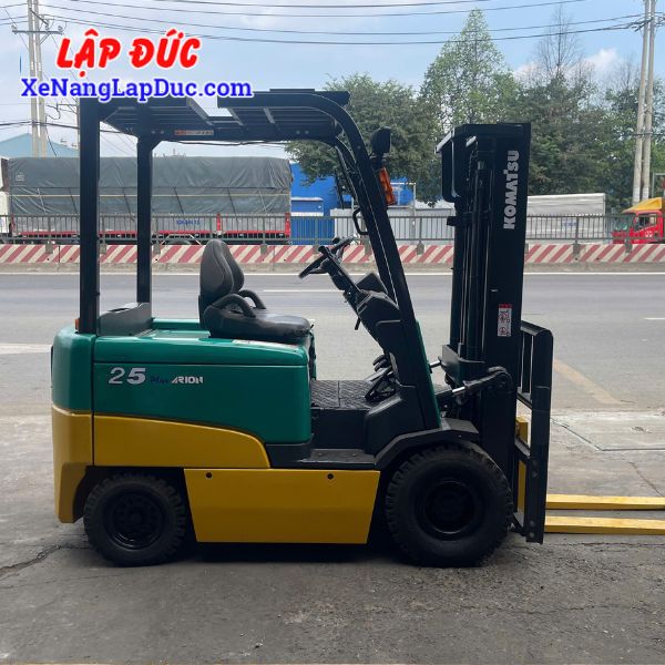 xe-nang-dien-ngoi-komatsu-fb25ex-11-5 Xe nâng điện ngồi KOMATSU FB25EX-11