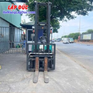 Xe nâng điện ngồi KOMATSU FB30-11