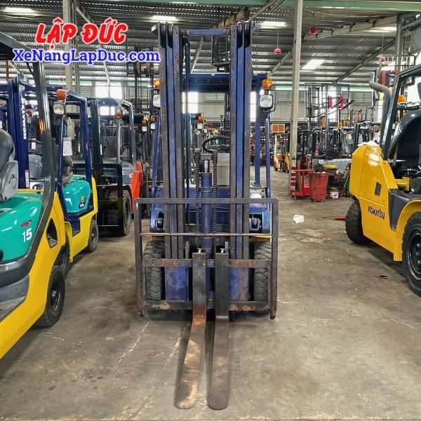 Xe Nâng Dầu 1.5 Tấn KOMATSU FD15C-16