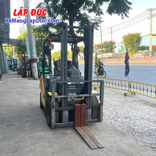 Xe Nâng Dầu 2.5 Tấn KOMATSU FD25C-17