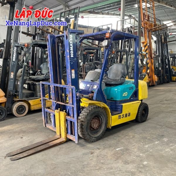 Xe Nâng Dầu 2 Tấn KOMATSU FD20C-12