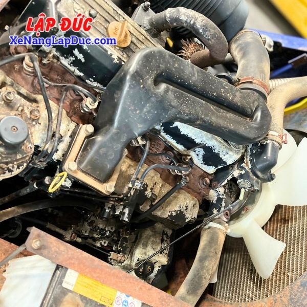 Xe Nâng Dầu 2 Tấn KOMATSU FD20C-12