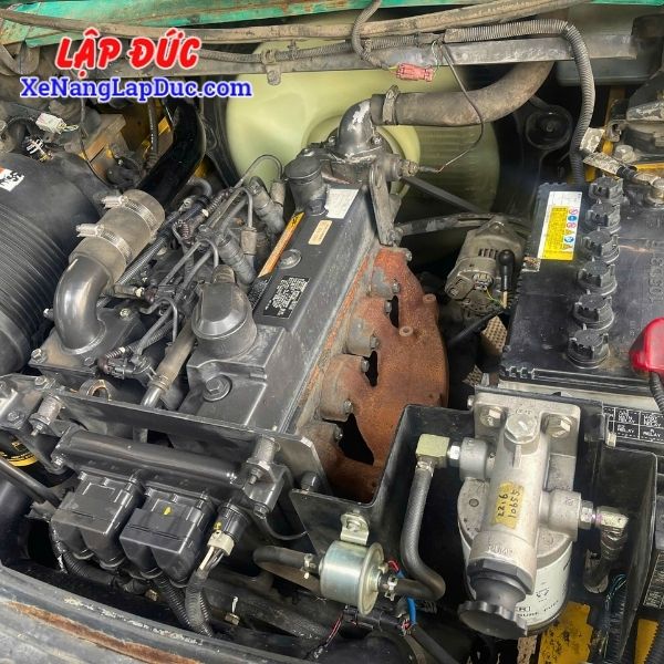xe-nang-dau-3-5-tan-komatsu-fd35nt-10-2(6) Xe Nâng Dầu 3.5 Tấn KOMATSU FD35NT-10