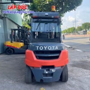 Xe Nâng Dầu 3.5 Tấn TOYOTA 8FD35