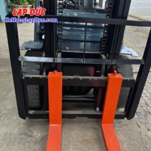 Xe Nâng Dầu 3 Tấn TOYOTA 02-8FD30