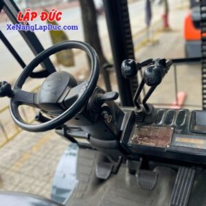 Xe Nâng Dầu 3 Tấn TOYOTA 02-8FD30