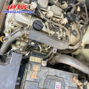 Xe Nâng Dầu 3 Tấn TOYOTA 02-8FD30
