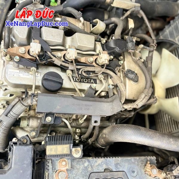 xe-nang-dau-3-tan-toyota-02-8fd30(6) Xe Nâng Dầu 3 Tấn TOYOTA 02-8FD30