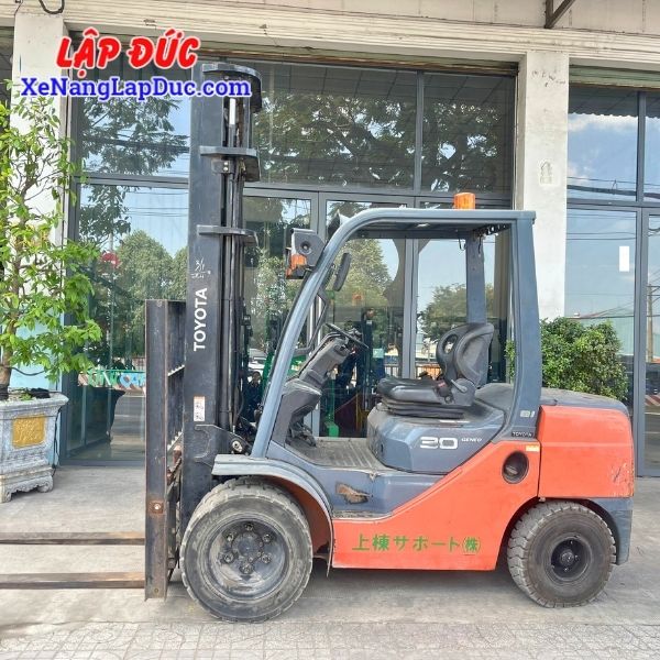 xe-nang-dau-3-tan-toyota-02-8fd30(7) Xe Nâng Dầu 3 Tấn TOYOTA 02-8FD30