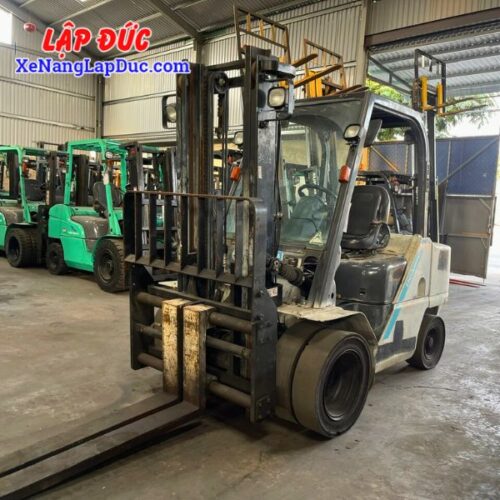 Xe nâng dầu 3 tấn UNICARRIERS FHD30T5