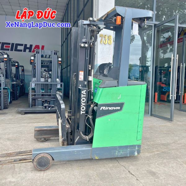 xe-nang-dien-dung-1-5-tan-toyota-8fbr15(2) Xe Nâng Điện Đứng 1.5 Tấn TOYOTA 8FBR15
