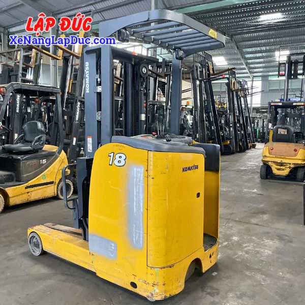 Xe Nâng Điện Đứng 1.8 Tấn KOMATSU FB18RL-15