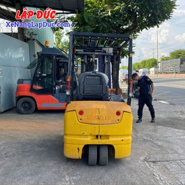 Xe Nâng Điện Ngồi 1.5 Tấn KOMATSU FB15M-12