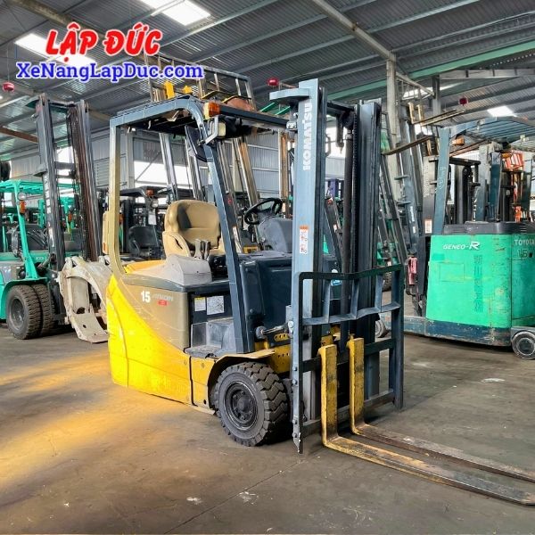 xe-nang-dien-ngoi-1-5-tan-komatsu-fb15m-12(8) Xe Nâng Điện Ngồi 1.5 Tấn KOMATSU FB15M-12