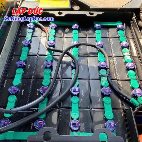 xe-nang-dien-ngoi-1-8-tan-toyota-7fbl18(7) Xe Nâng Điện Ngồi 1.8 Tấn TOYOTA 7FBL18
