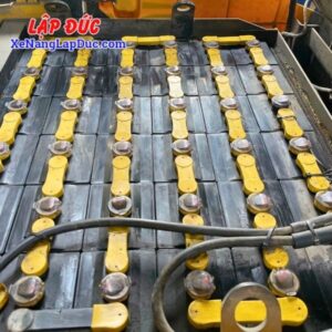 Xe Nâng Điện Ngồi 2.5 Tấn KOMATSU FB25-12