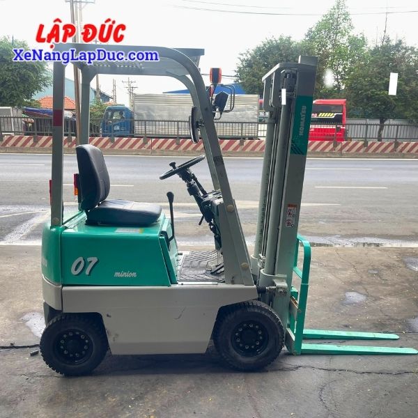 xe-nang-dien-ngoi-700-kg-komatsu-fb07-3 (4) Xe Nâng Điện Ngồi 700 Kg KOMATSU FB07-3
