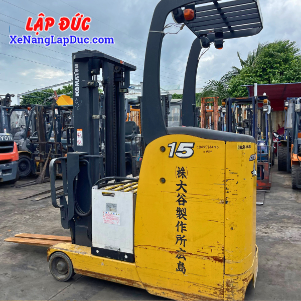 xe-nang-diendung-15-tan-komatsu-fb15rl-14-6 Xe nâng điện đứng 1.5 tấn KOMATSU FB15RL-14
