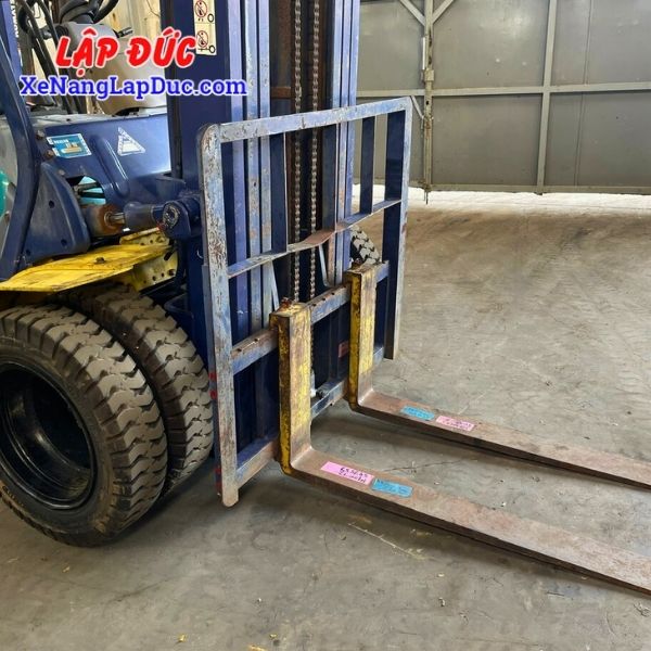 xe-nang-xang-2-tan-komatsu-fg20t-12(5) Xe Nâng Xăng 2 Tấn KOMATSU FG20T-12