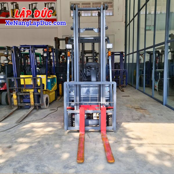 xenang-dienngoi900kg-nichiyu-fbt9p-80-400-10 Xe nâng điện NICHIYU FBT9P-80-400