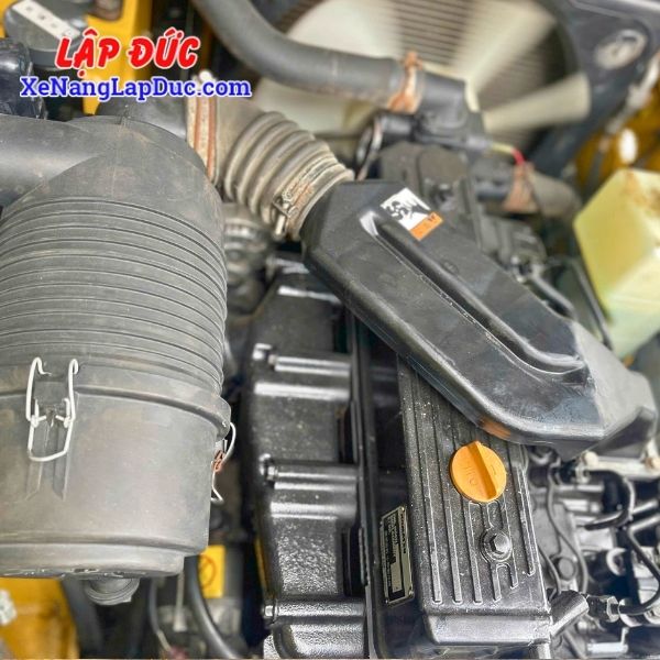 Xe Nâng Dầu 1.5 Tấn KOMATSU FD15T-21