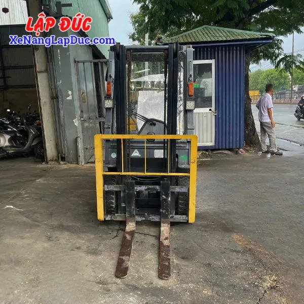 Xe Nâng Dầu 1.5 Tấn TCM FD15T13