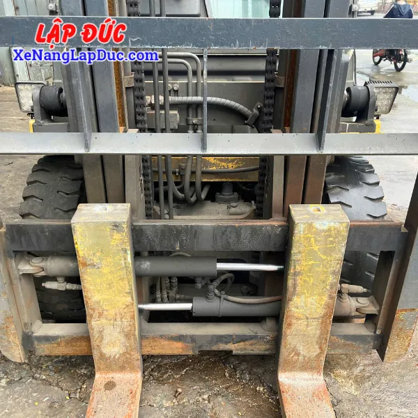 xe-nang-dau-3-5-tan-komatsu-fd35nt-10-3 (8) Xe Nâng Dầu 3.5 Tấn KOMATSU FD35NT-10