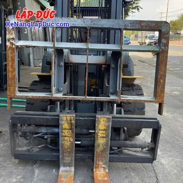 Xe Nâng Dầu 4 Tấn KOMATSU FH40-2