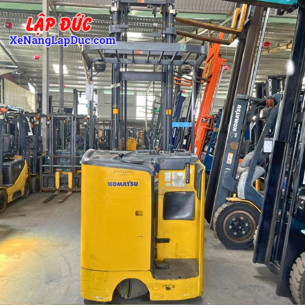 xe-nang-dien-dung-1-5-tan-komatsu-fb15rl-15-2 (6) Xe nâng điện đứng 1.5 Tấn KOMATSU FB15RL-15
