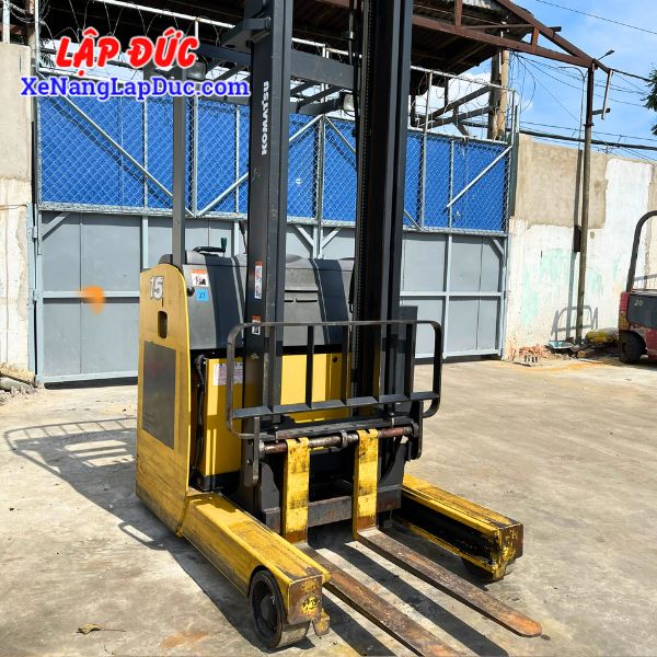 xe-nang-dien-dung-1-5-tan-komatsu-fb15rl-15-4 (4) Xe nâng điện đứng 1.5 Tấn KOMATSU FB15RL-15