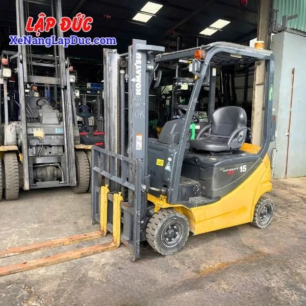xe-nang-dien-ngoi-1-5-tam-komatsu-fb15-12 (1) Xe Nâng Điện Ngồi 1.5 Tấm KOMATSU FB15-12