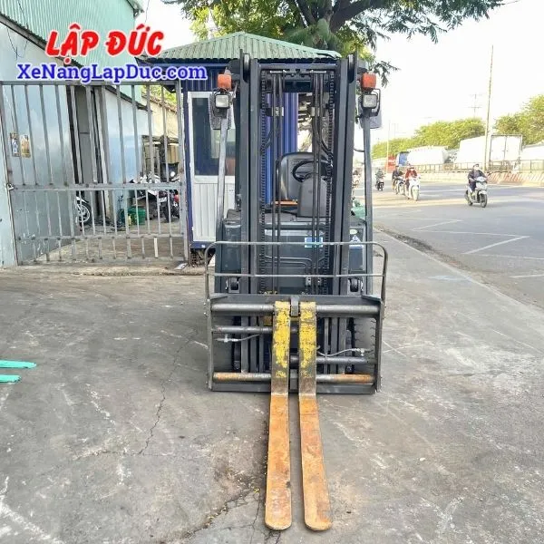 xe-nang-dien-ngoi-1-5-tan-komatsu-fb15-12-4 (6) Xe Nâng Điện Ngồi 1.5 Tấn KOMATSU FB15-12